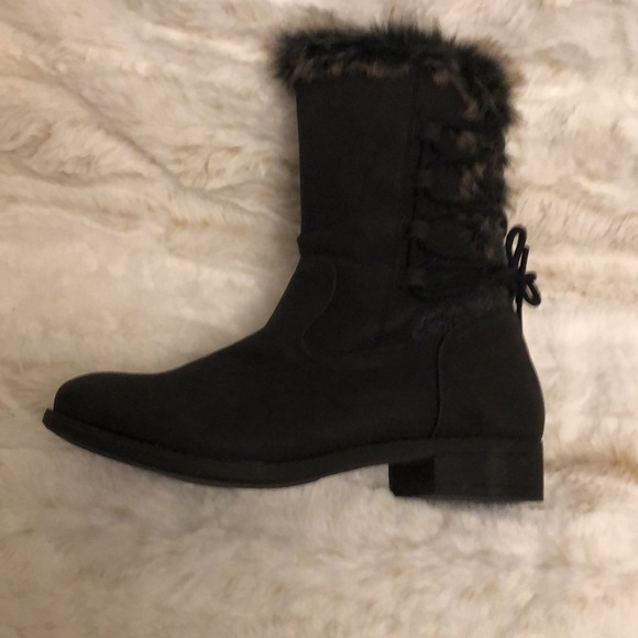 TORRID Foux Fur Trimed Lace -Up WW Boots Booties Women Size 7W Black NEW - Picture 8 of 16